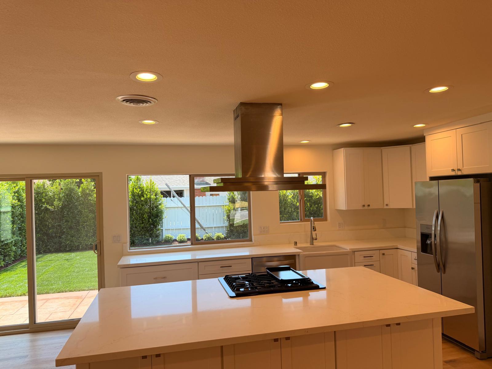Real Orange County kitchen maintained by SL Prime Cleaning